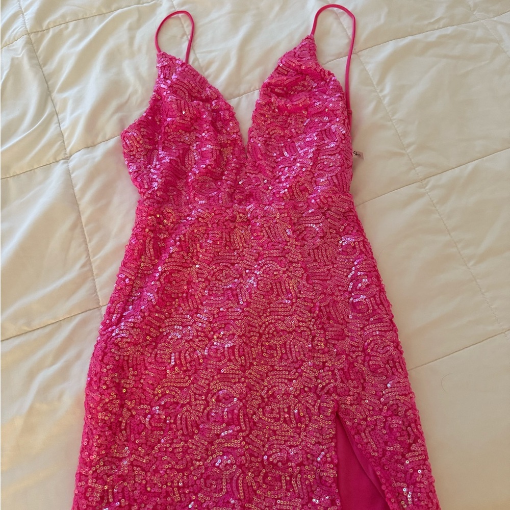 Elegant Pink Sequin Dress